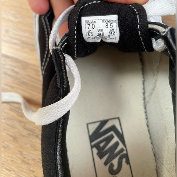 VANS UNISEX CANVAS SUEDE SNEAKER EUR39 - Picture 4 of 6